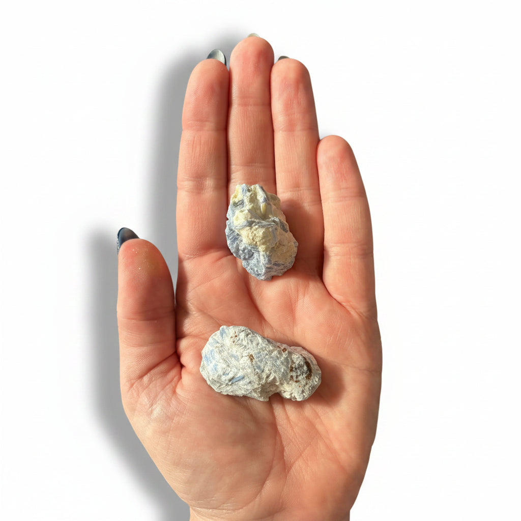20-25g Blue Kyanite Raw
