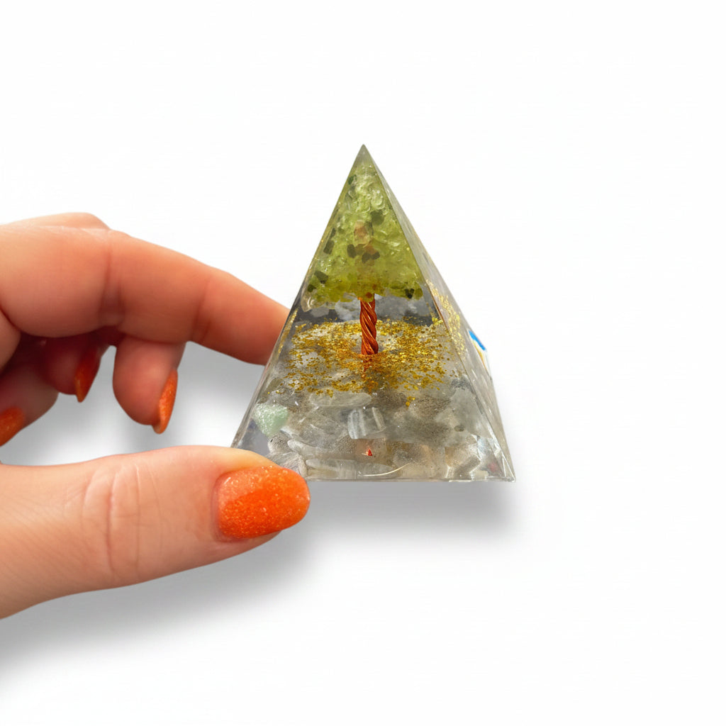 50mm Labradorite Chips with Peridot Tree Resin Pyramid