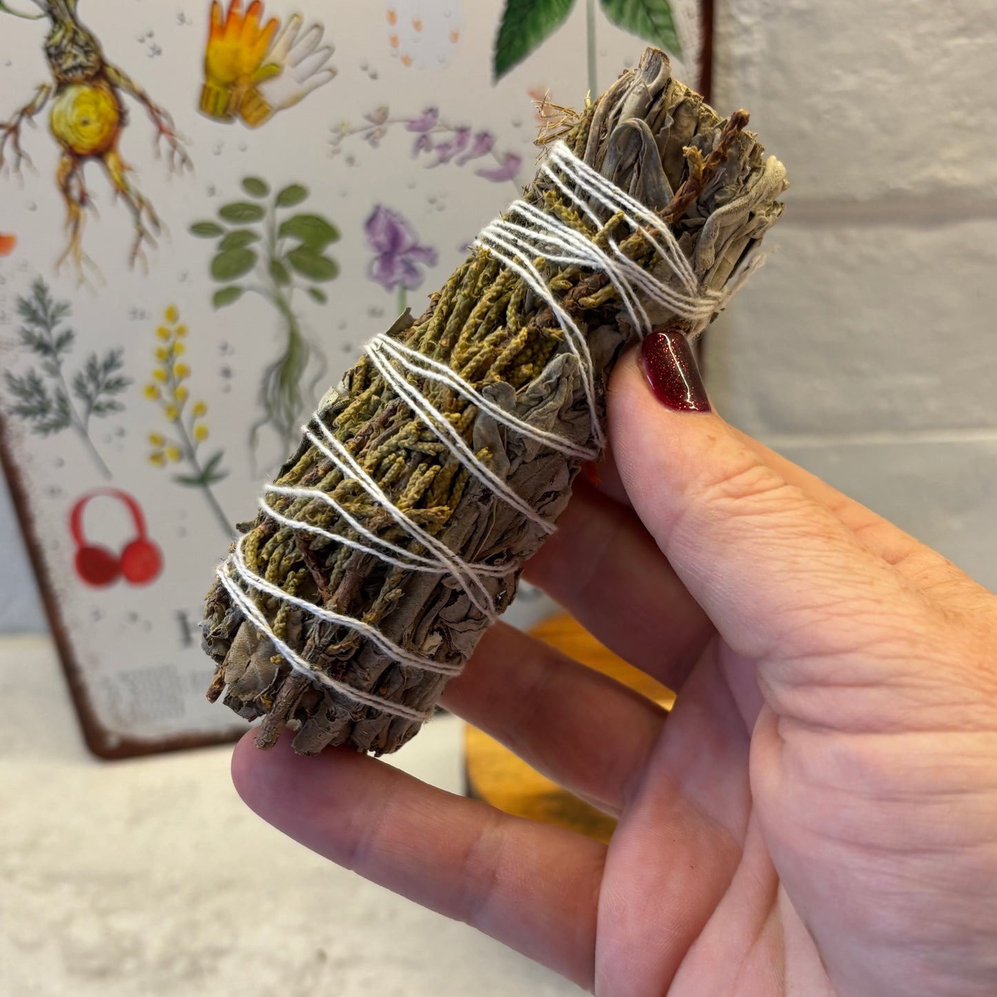 White + Juniper Sage Smudge Stick