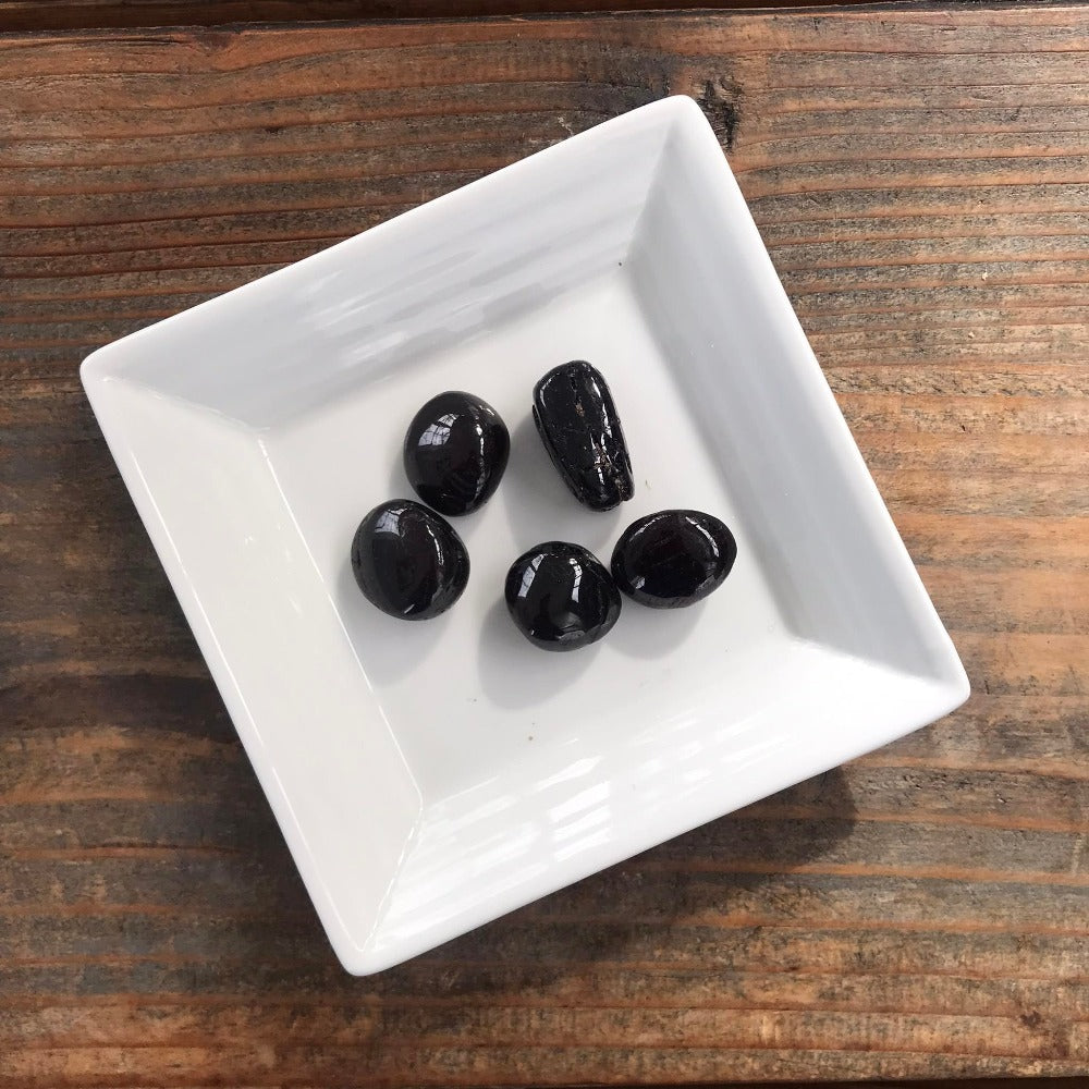 10-15g Garnet $4 tumble