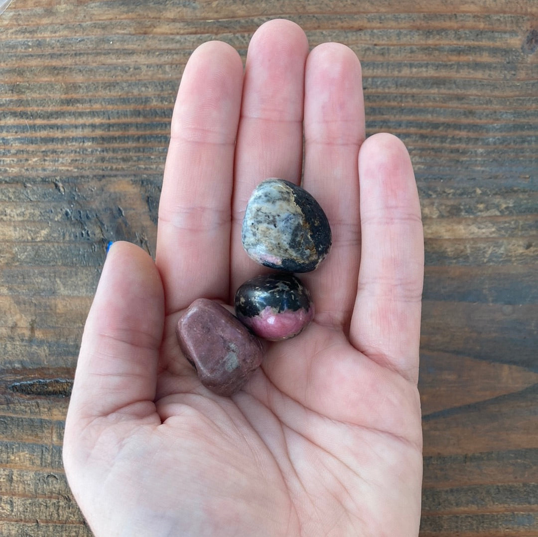 15-20g Rhodonite Tumble