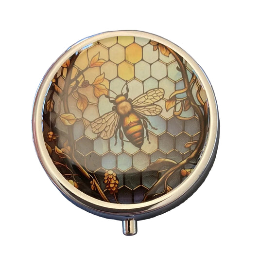 Round Bee Lattice Pill Case