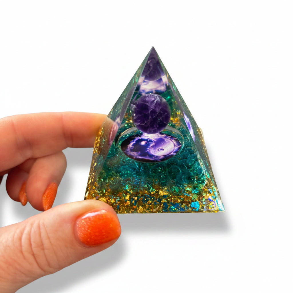 50mm Blue Smelting Chips with Amethyst Sphere Resin Pyramid