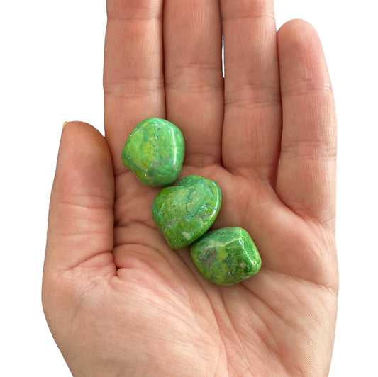 10g Green Dyed Howlite Tumble