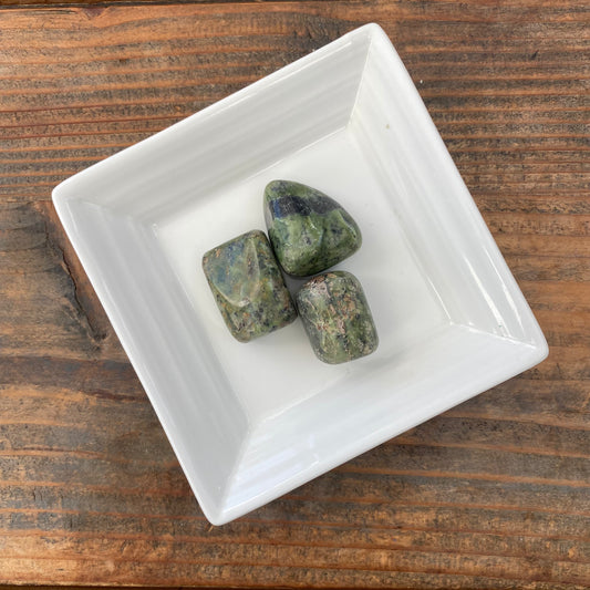 20-25g Green Jade $8 Tumble