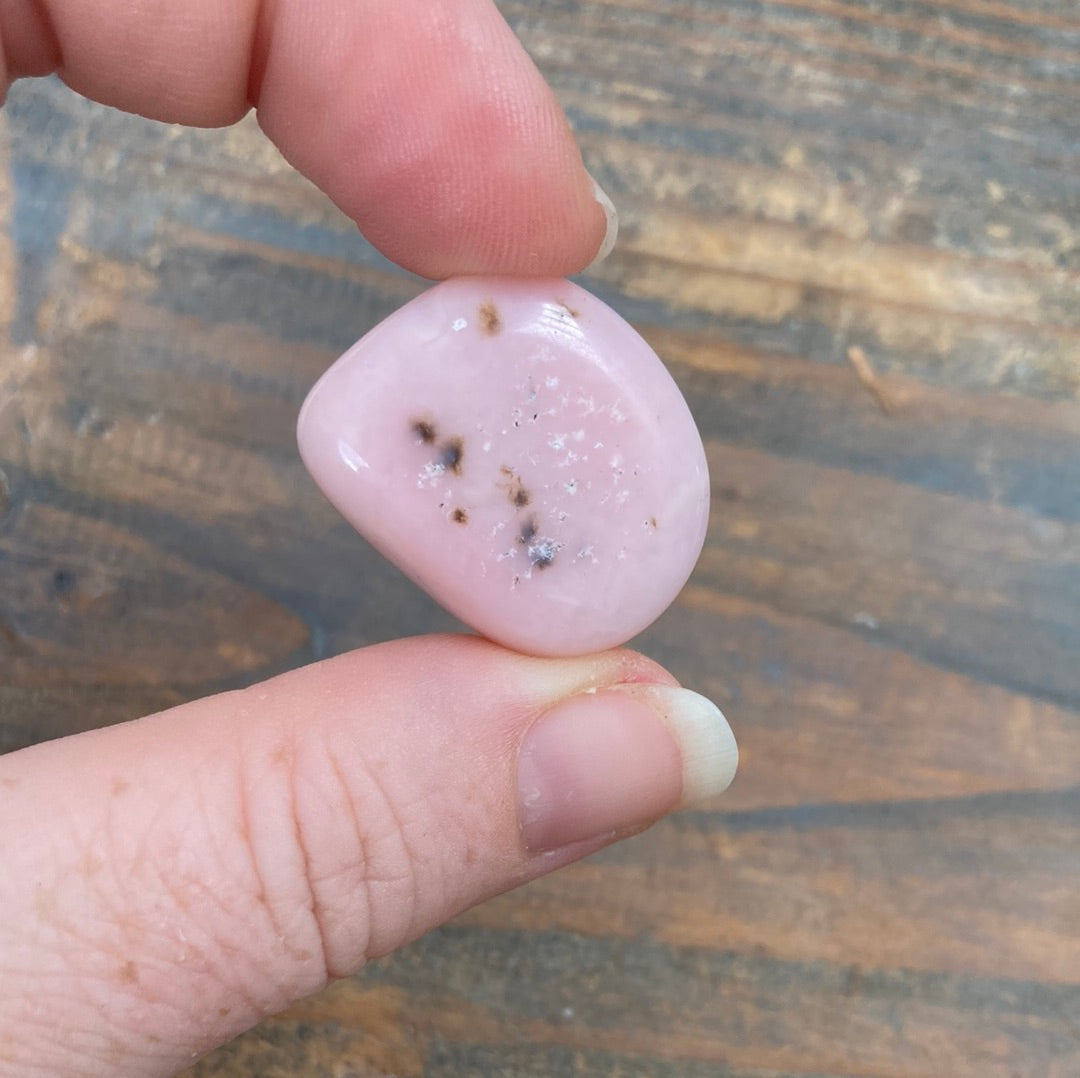 5-10g Andean Pink Opal Tumble